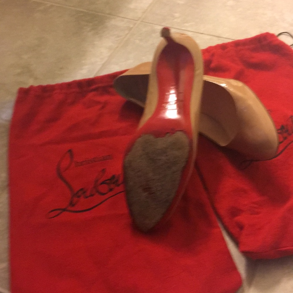 Shoes - Picture 5 of 5